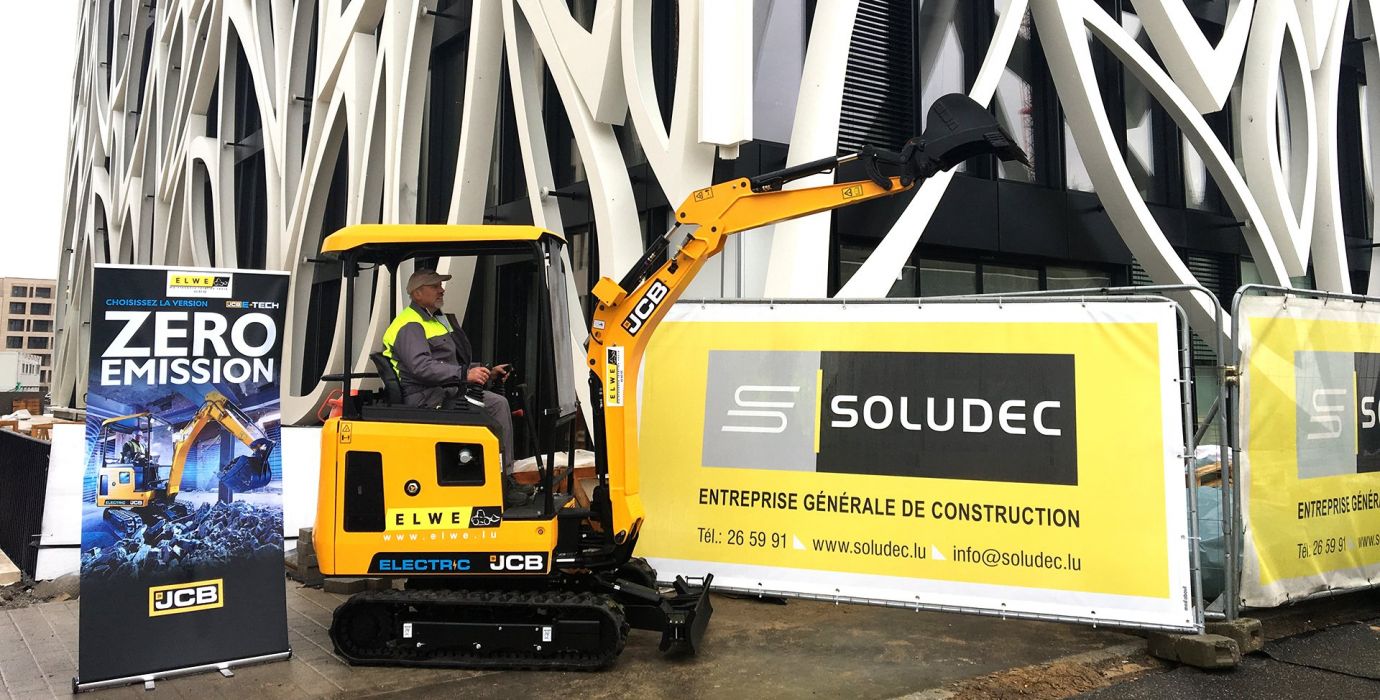 La mini-pelle électrique JCB testée par Soludec